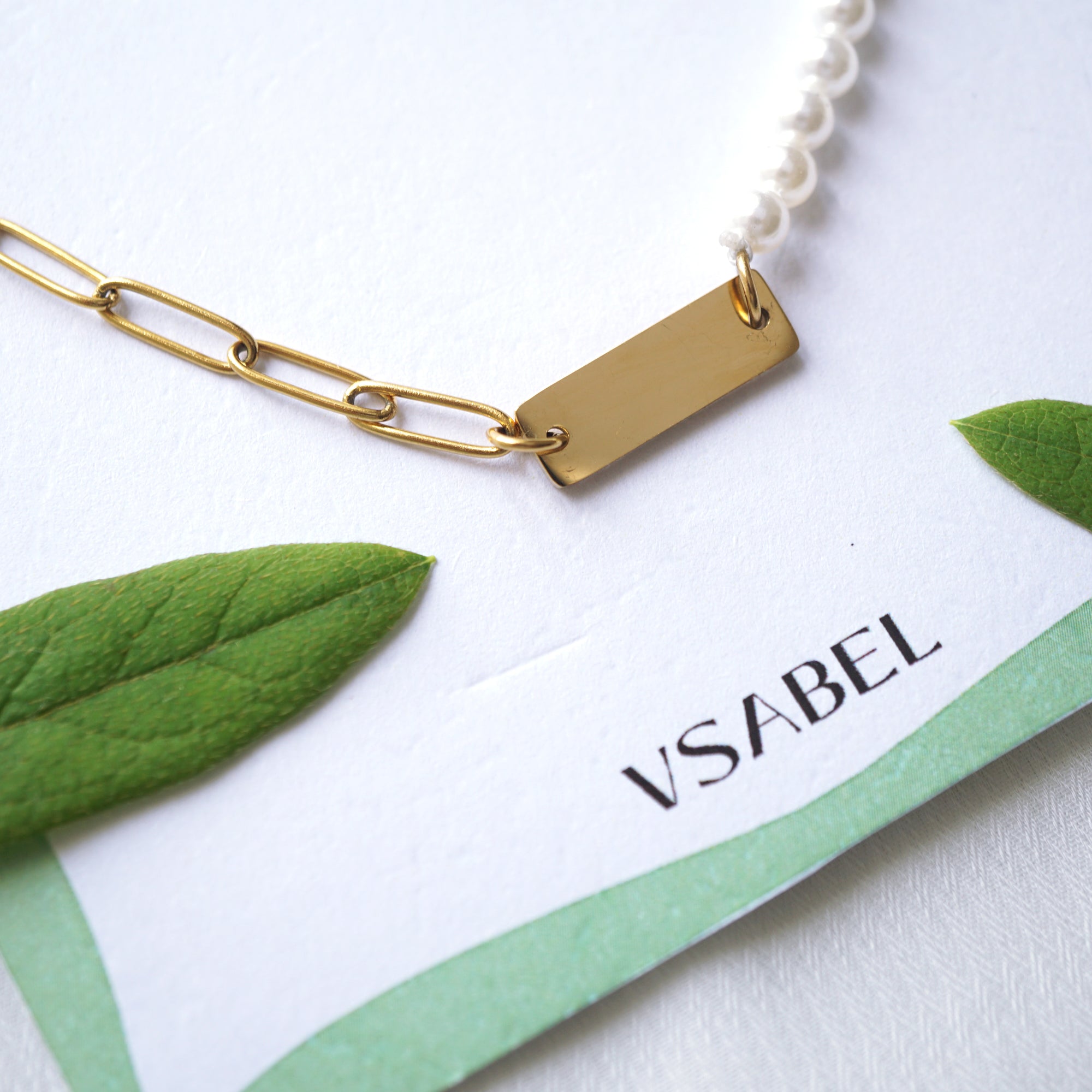 Engraved Personalized Dainty Pearl Name Necklace: Custom Jewelry for Mom, Unique Gift For Her