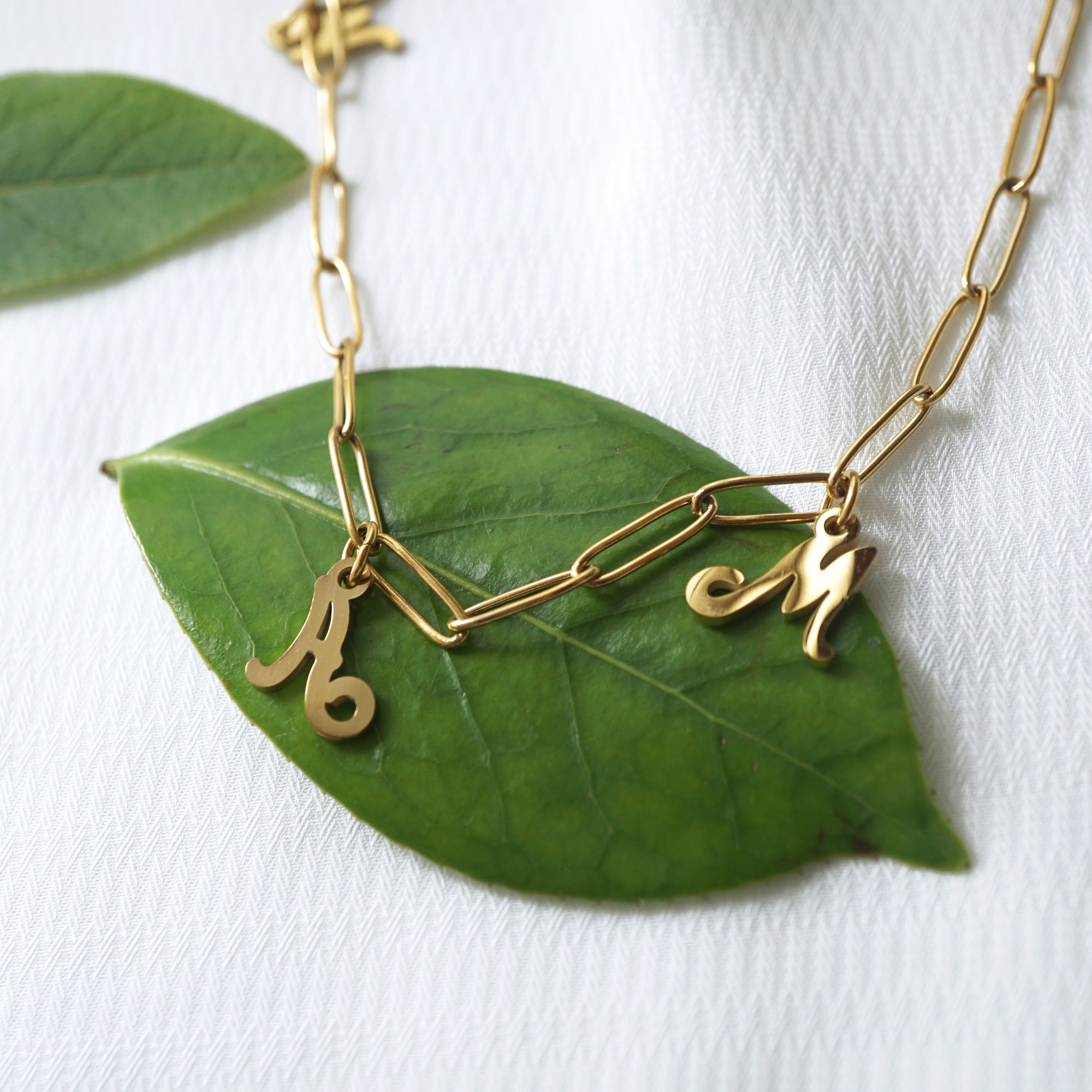 Handmade MAMA necklace, mothers' day gift, mum necklace