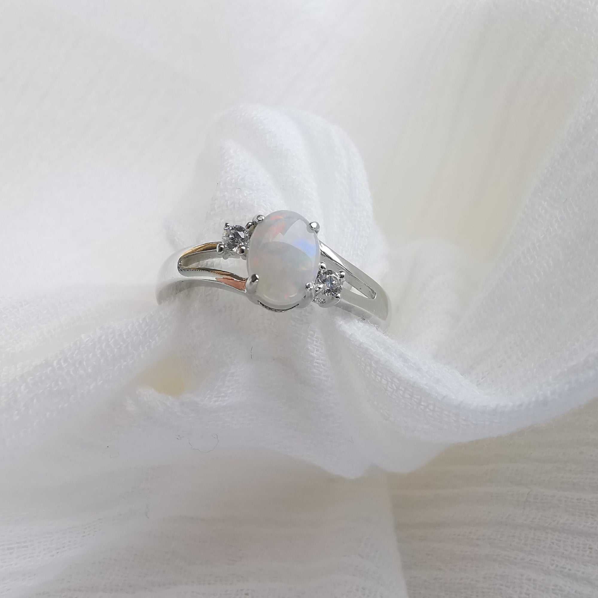 Real australian white opal ring, gold, size US 7