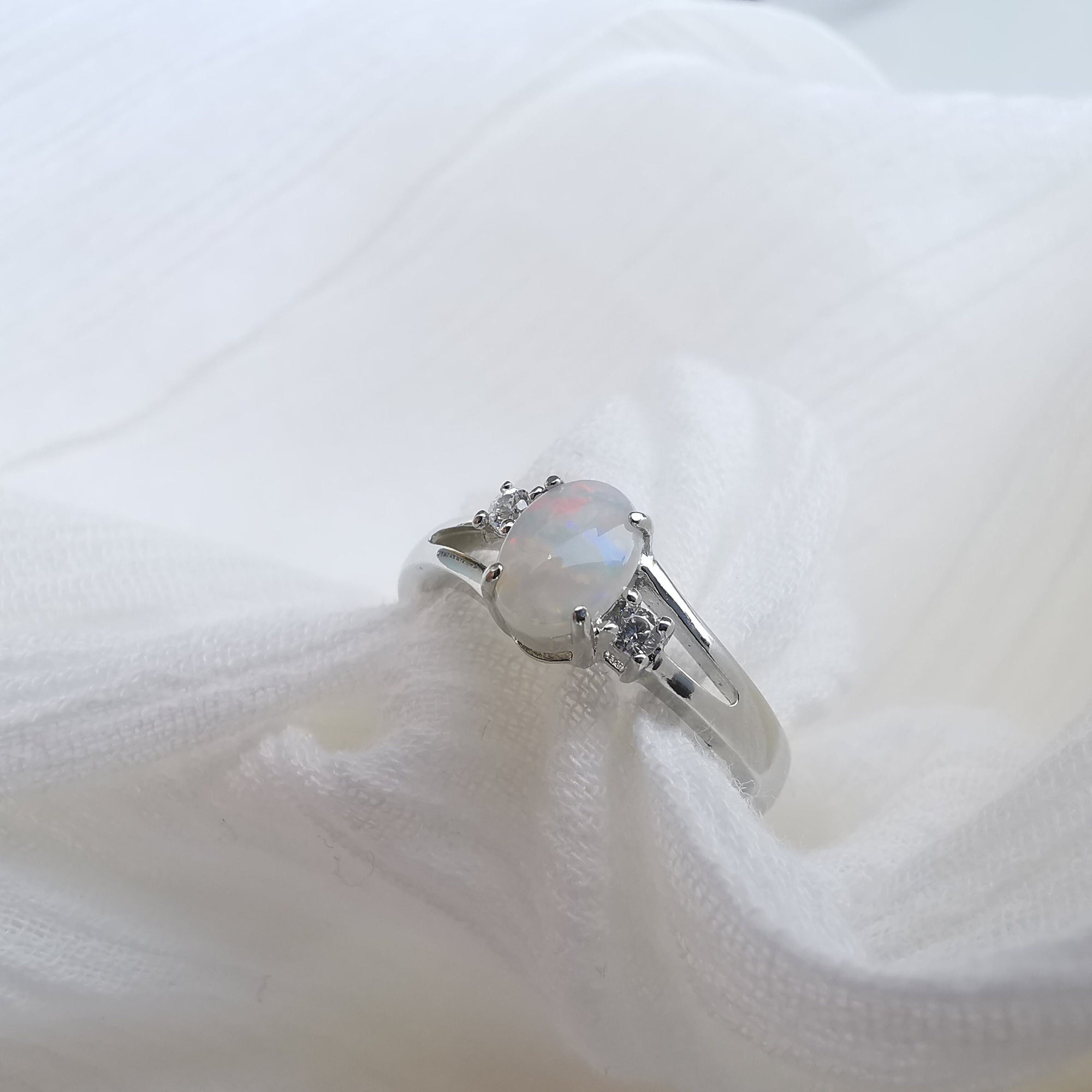 Real australian white opal ring, gold, size US 7