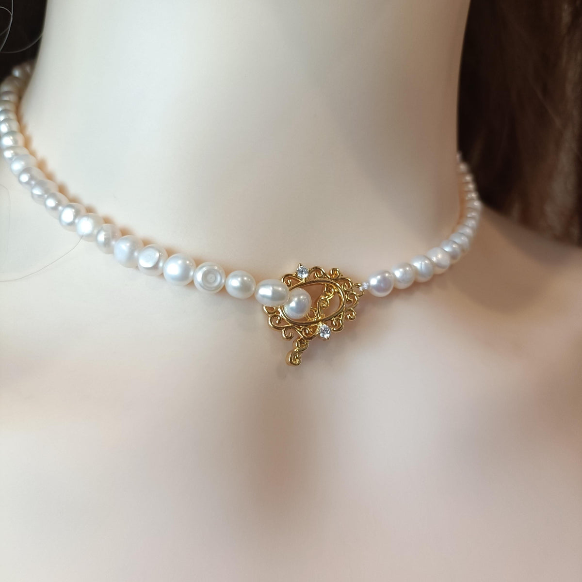 White Freshwater Pearl Choker Necklace