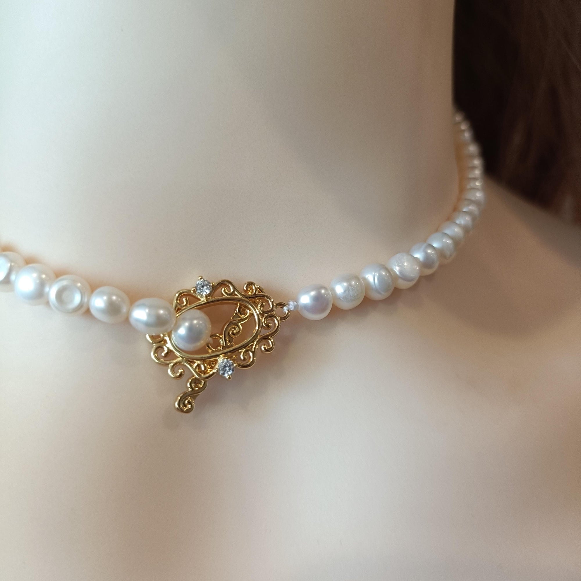 White Freshwater Pearl Choker Necklace