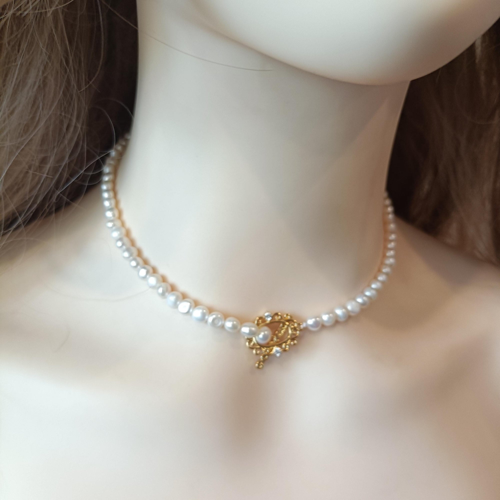 White Freshwater Pearl Choker Necklace