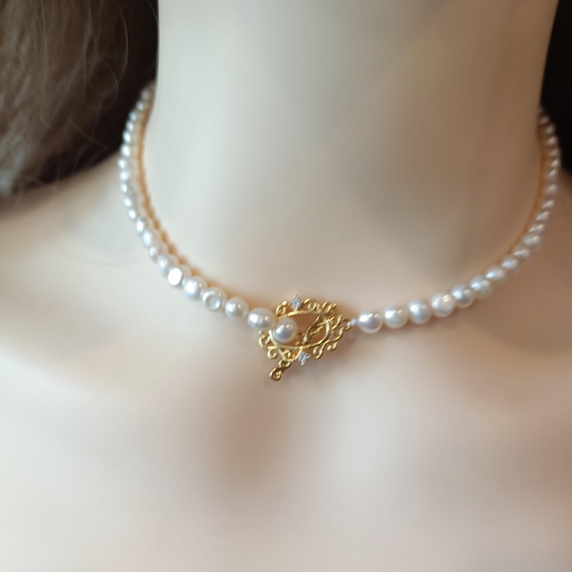 White Freshwater Pearl Choker Necklace