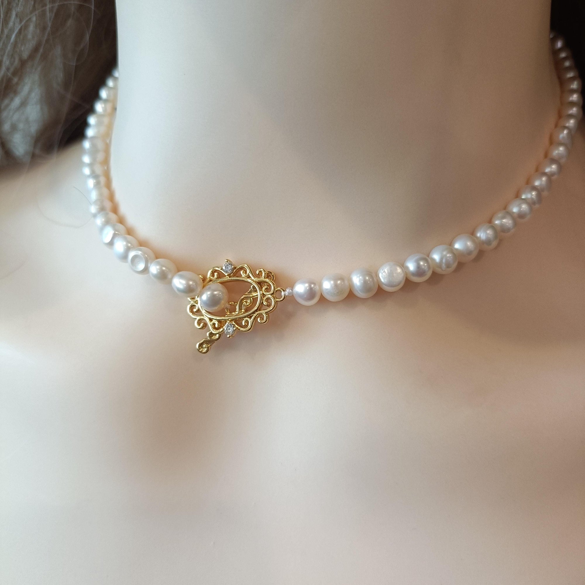 White Freshwater Pearl Choker Necklace