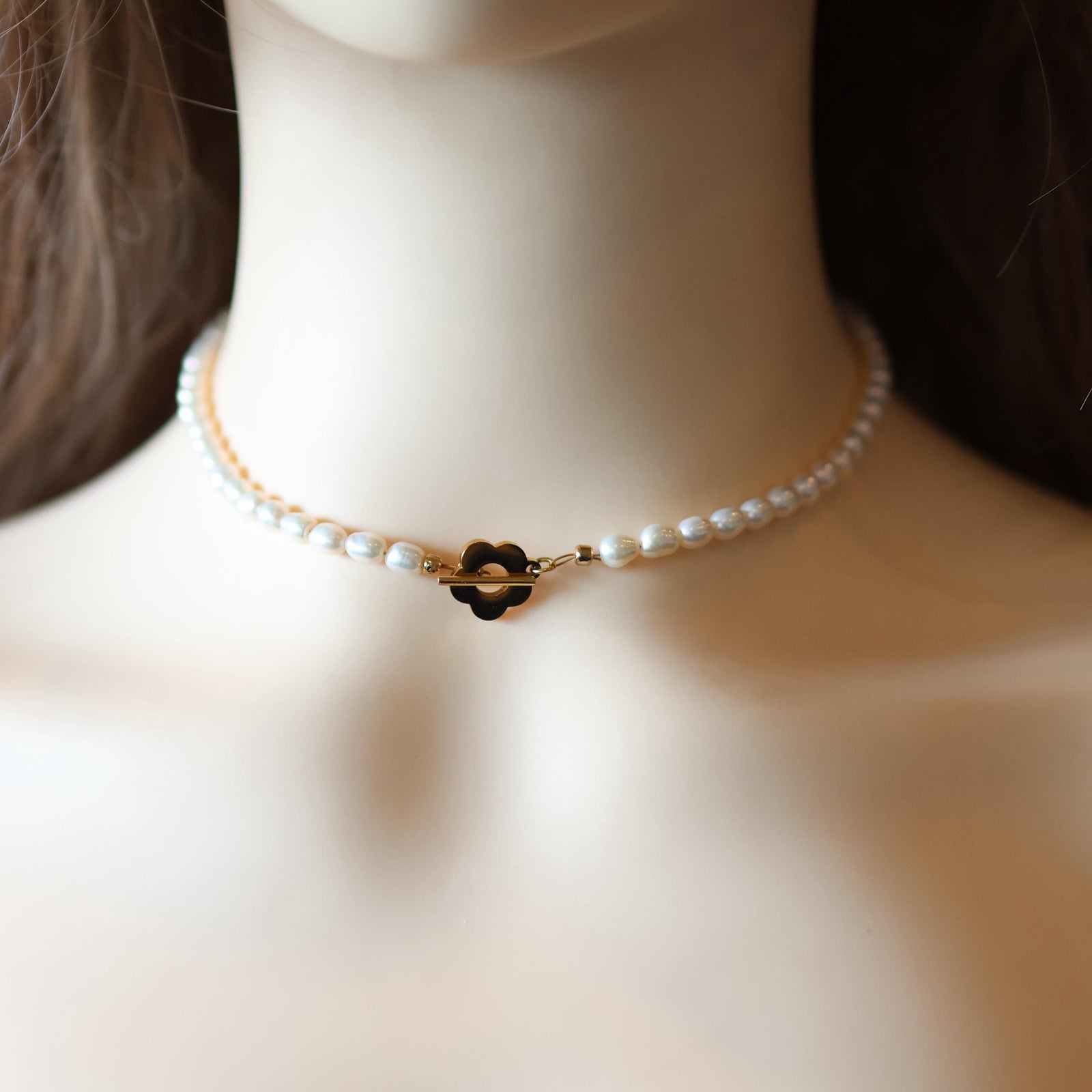 Natural Freshwater Pearl Necklace with Flower Clasp