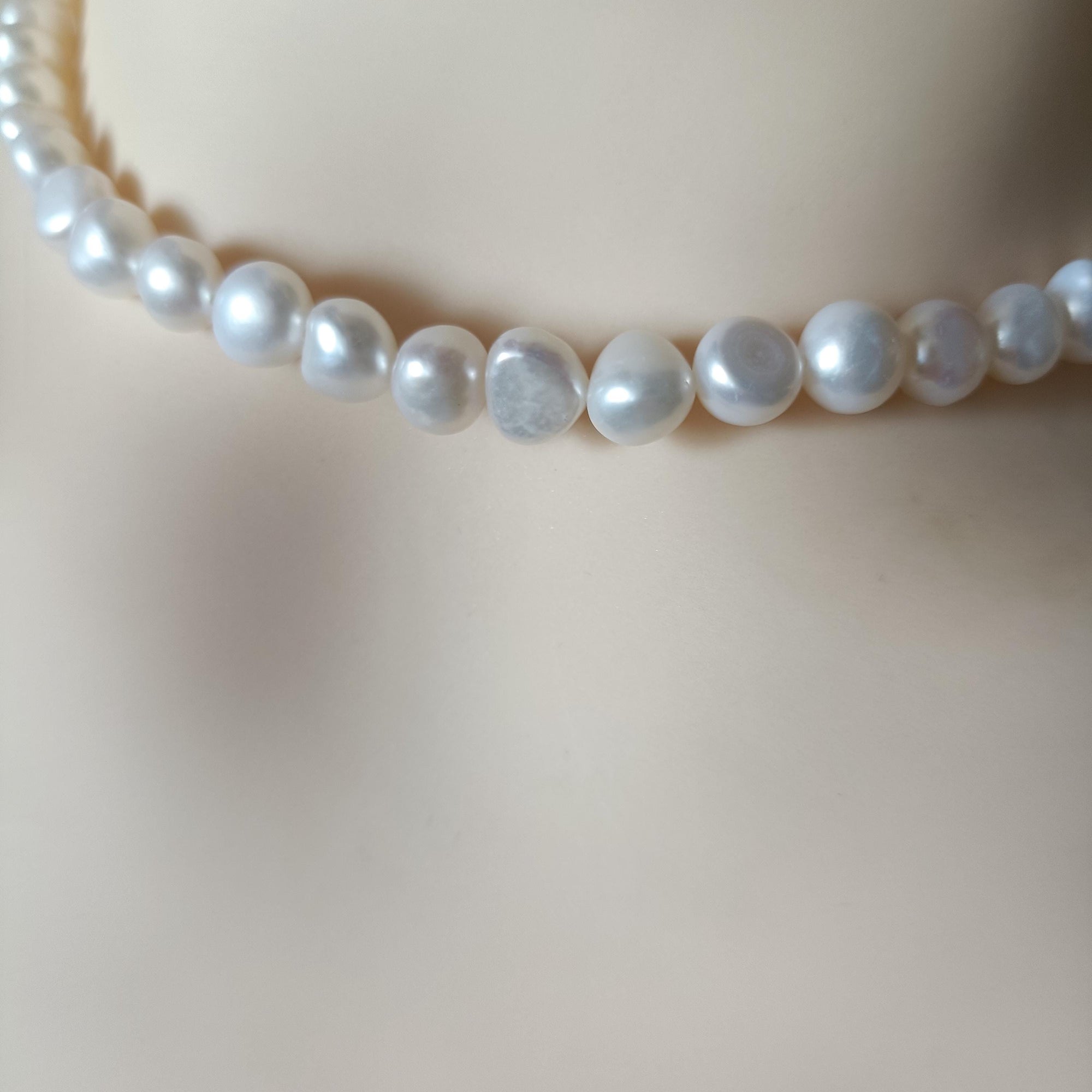 Real Freshwater Pearl Necklace with Adjustable Chain