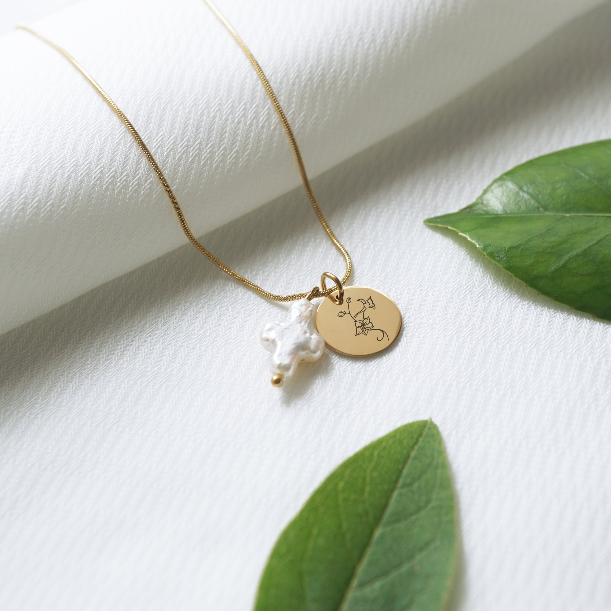 Customized cross pearl necklace, engraved birth flower necklace, freshwater pearl
