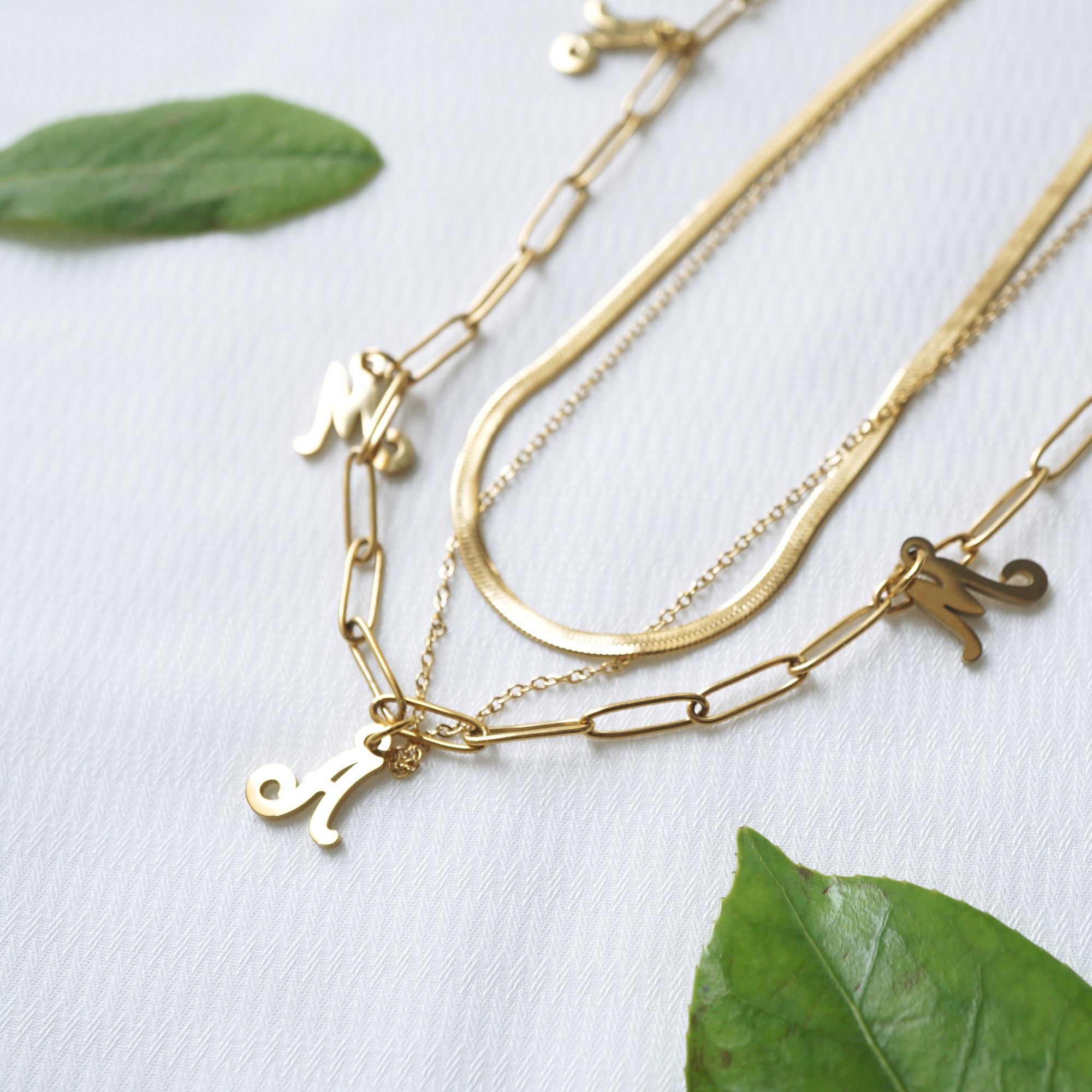 Handmade MAMA necklace, mothers' day gift, mum necklace