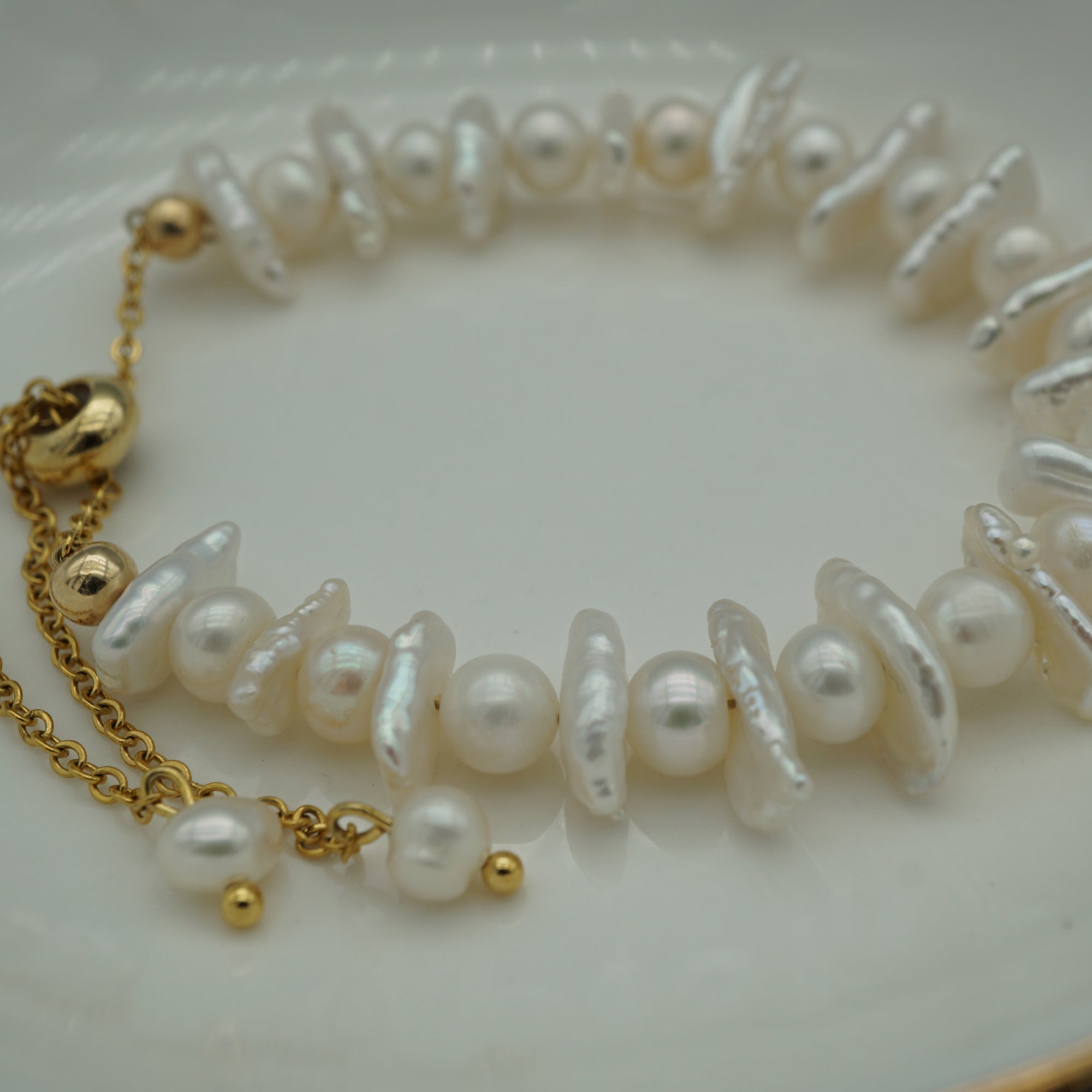 Dainty Irregular Baroque freshwater pearl bracelet-Vsabel Jewellery