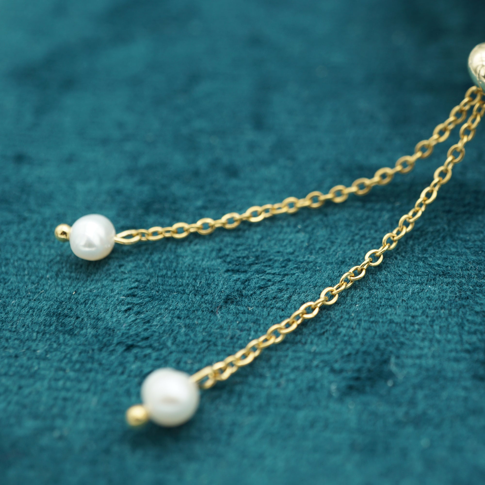 Dainty Irregular Baroque freshwater pearl bracelet-Vsabel Jewellery