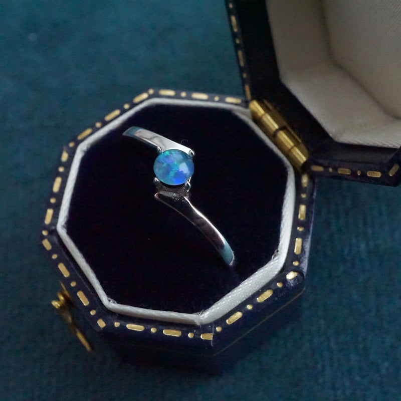 Twist Australian Opal Ring: Sterling Silver Elegance-Vsabel Jewellery