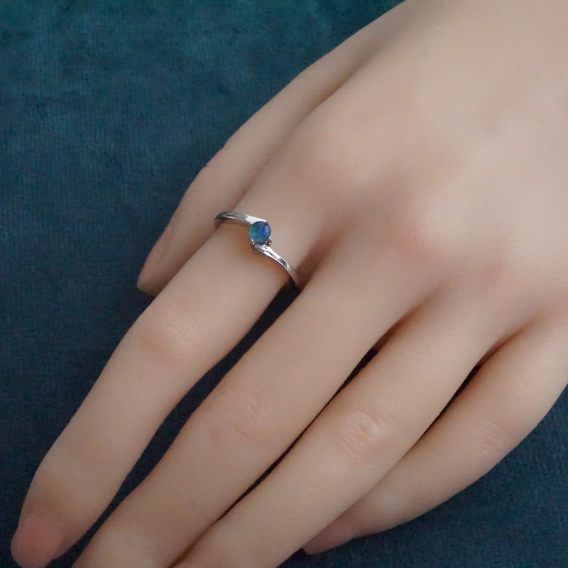 Twist Australian Opal Ring: Sterling Silver Elegance-Vsabel Jewellery