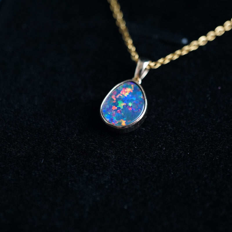 Simple Opal Pendant in 14K Gold-Vsabel Jewellery