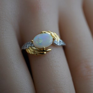 Handmade Australian Crystal Opal Hug Ring