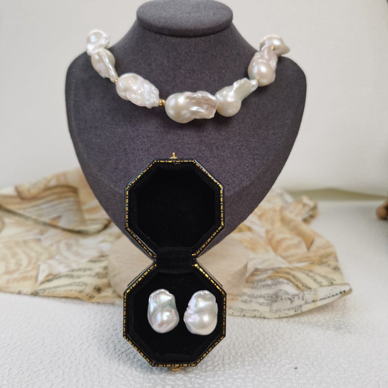 Baroque pearl necklace &amp; earring set-Vsabel Jewellery
