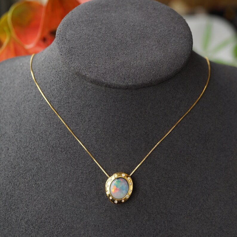 14K Gold Vintage Style Black Opal Necklace