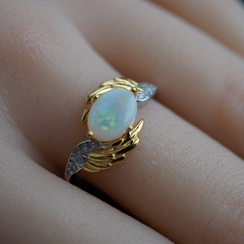 Handmade Australian Crystal Opal Hug Ring