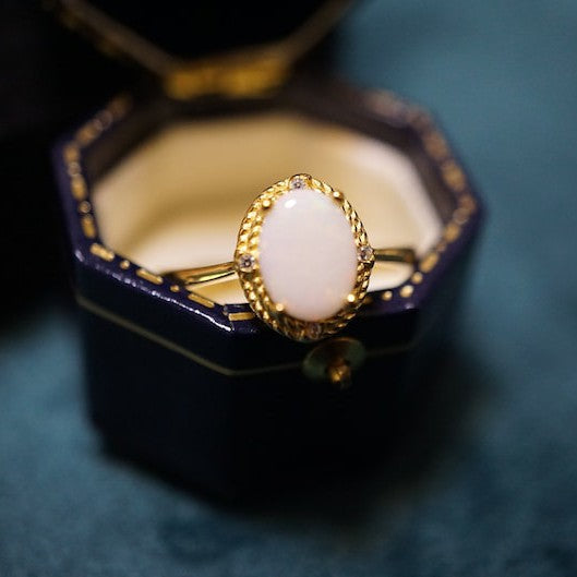 Vintage-style Crystal Opal Ring