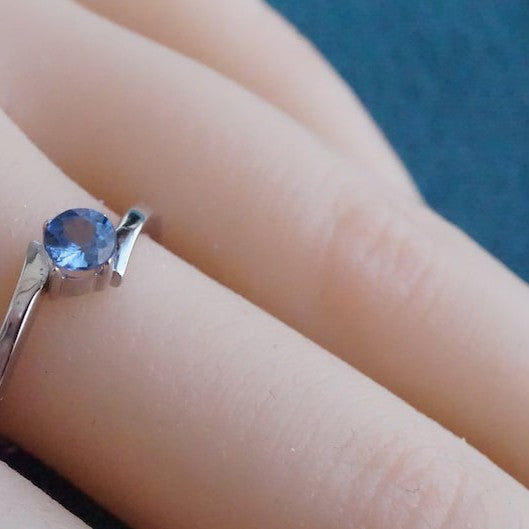 18K White Gold Untreated & Unheated Sapphire Ring, 0.4ct-Vsabel Jewellery