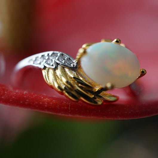 Handmade Australian Crystal Opal Hug Ring