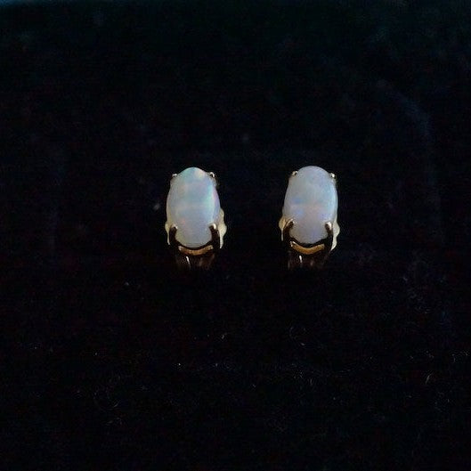Elegant 18K Gold Australian Opal Stud Earrings