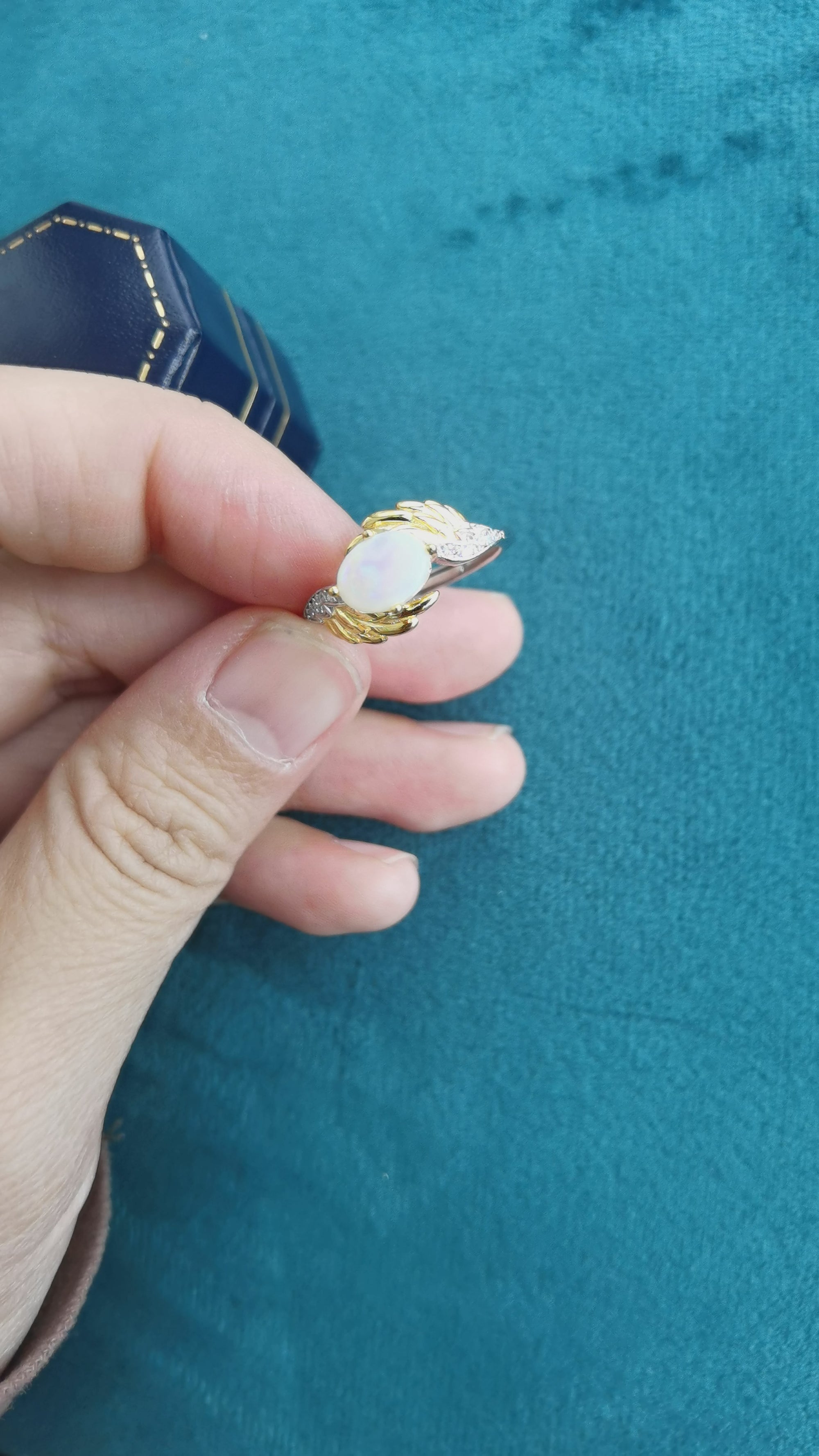 Handmade Australian Crystal Opal Hug Ring