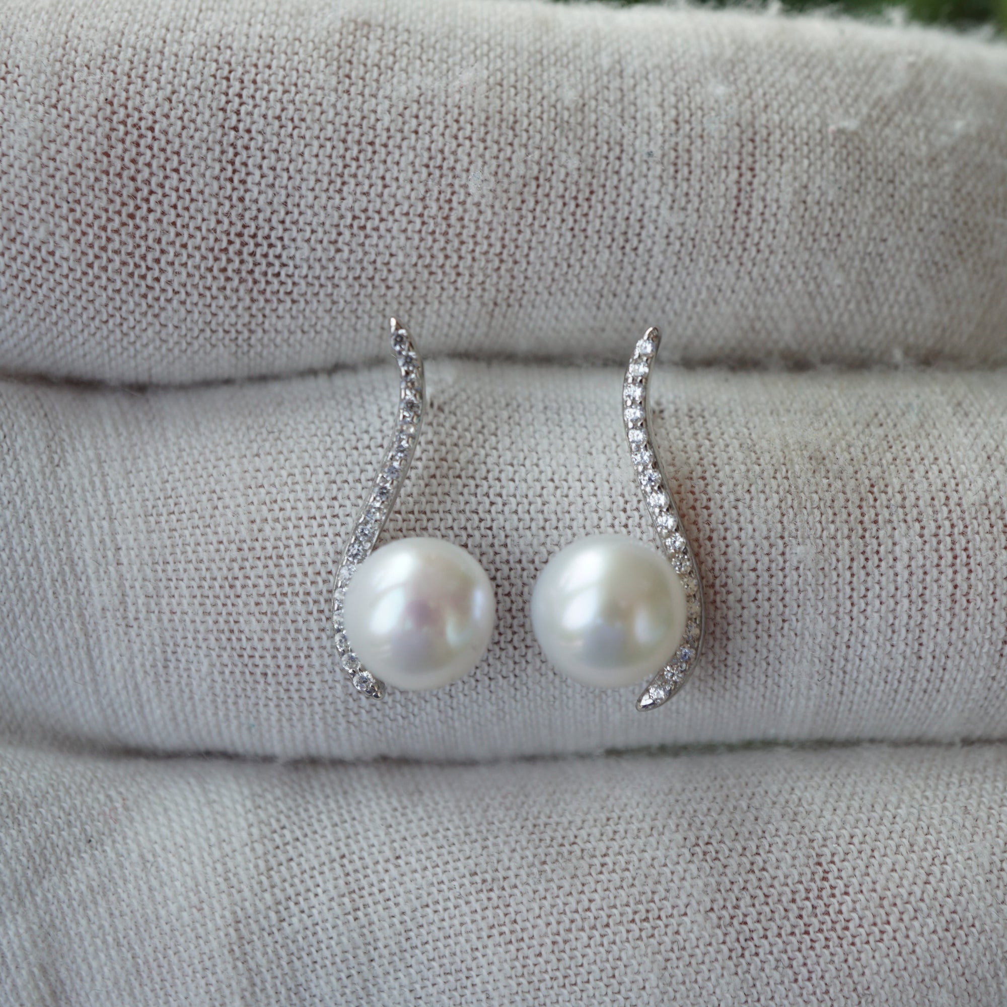 Wave 925 Silver small light luxury freshwater pearl earrings-Vsabel Jewellery