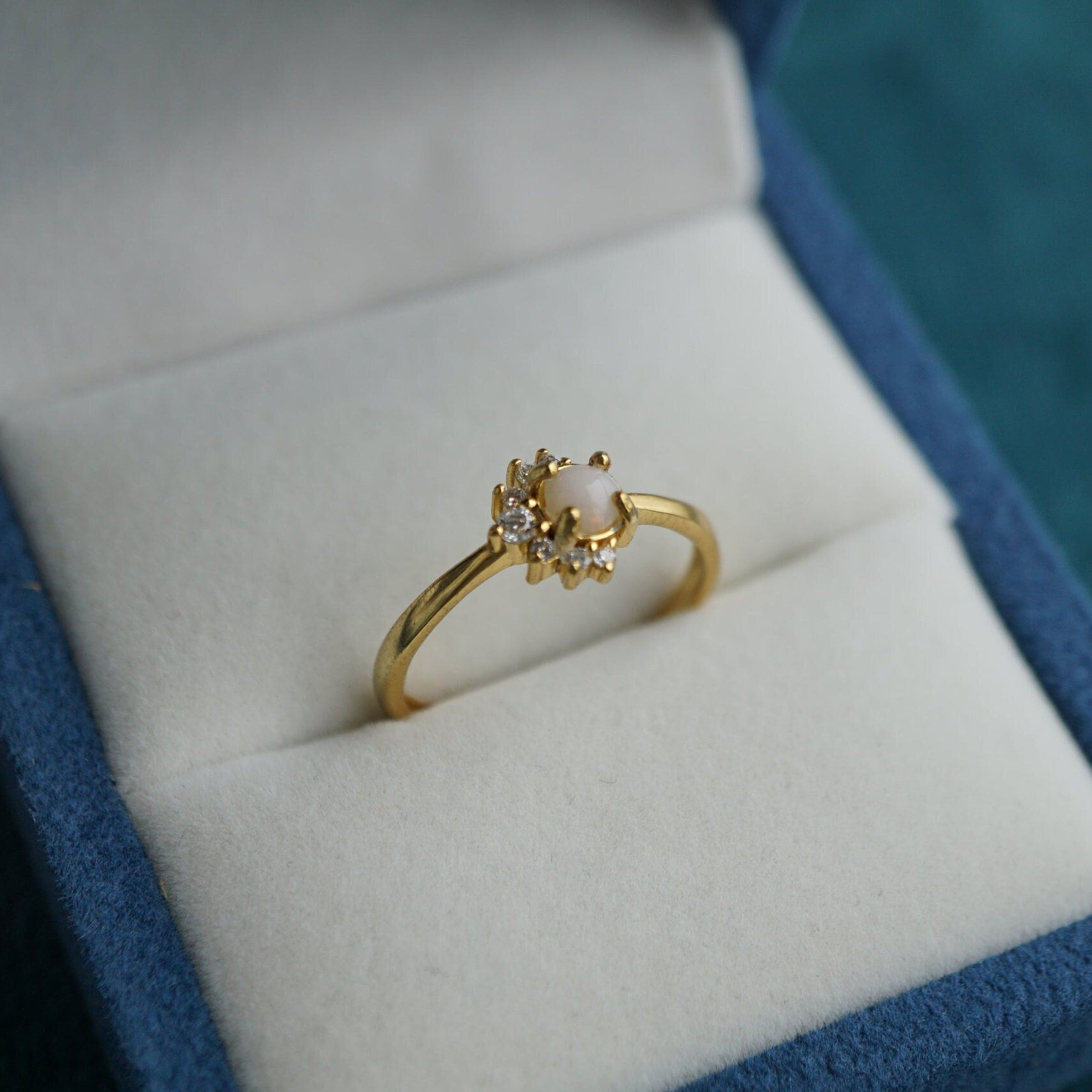 Designer White Opal Ring - Exquisite Craftsmanship