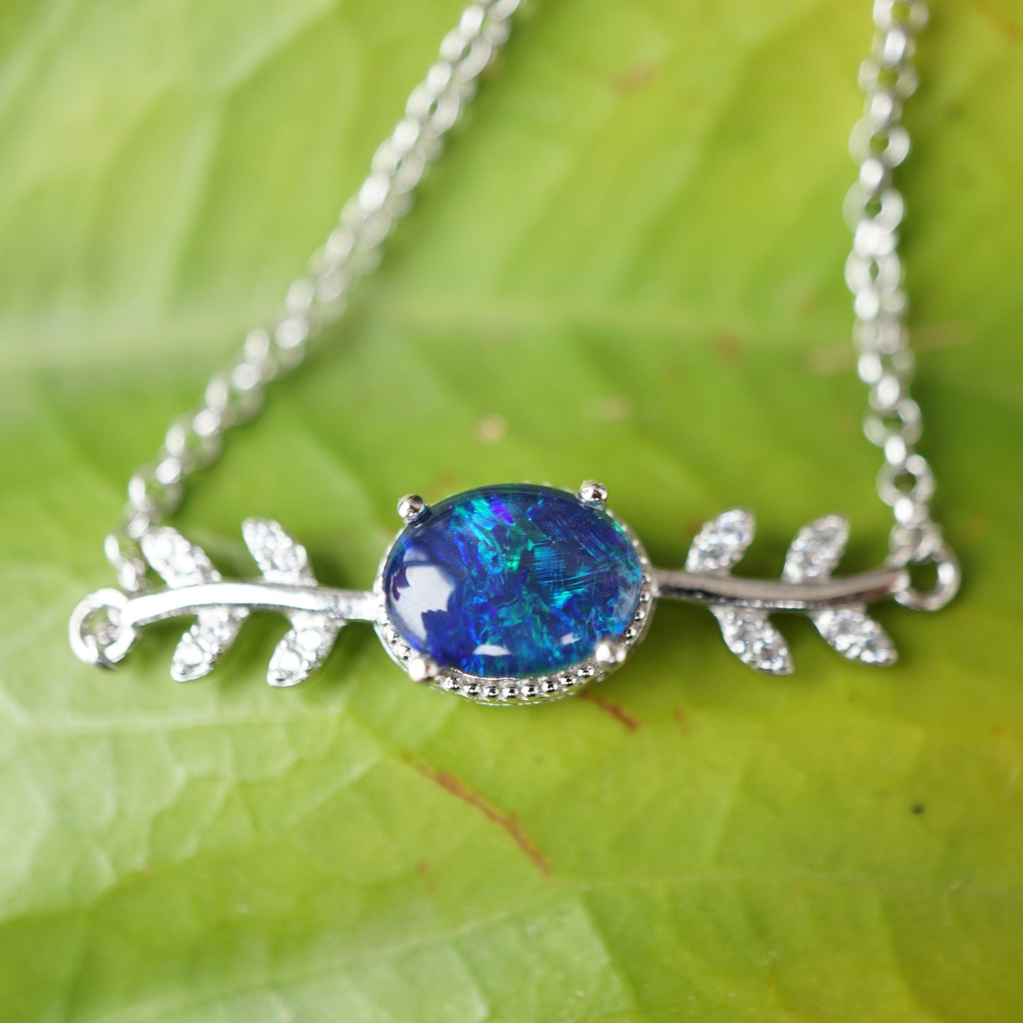 Leaf Opal Bracelet - Nature's Elegance-Vsabel Jewellery