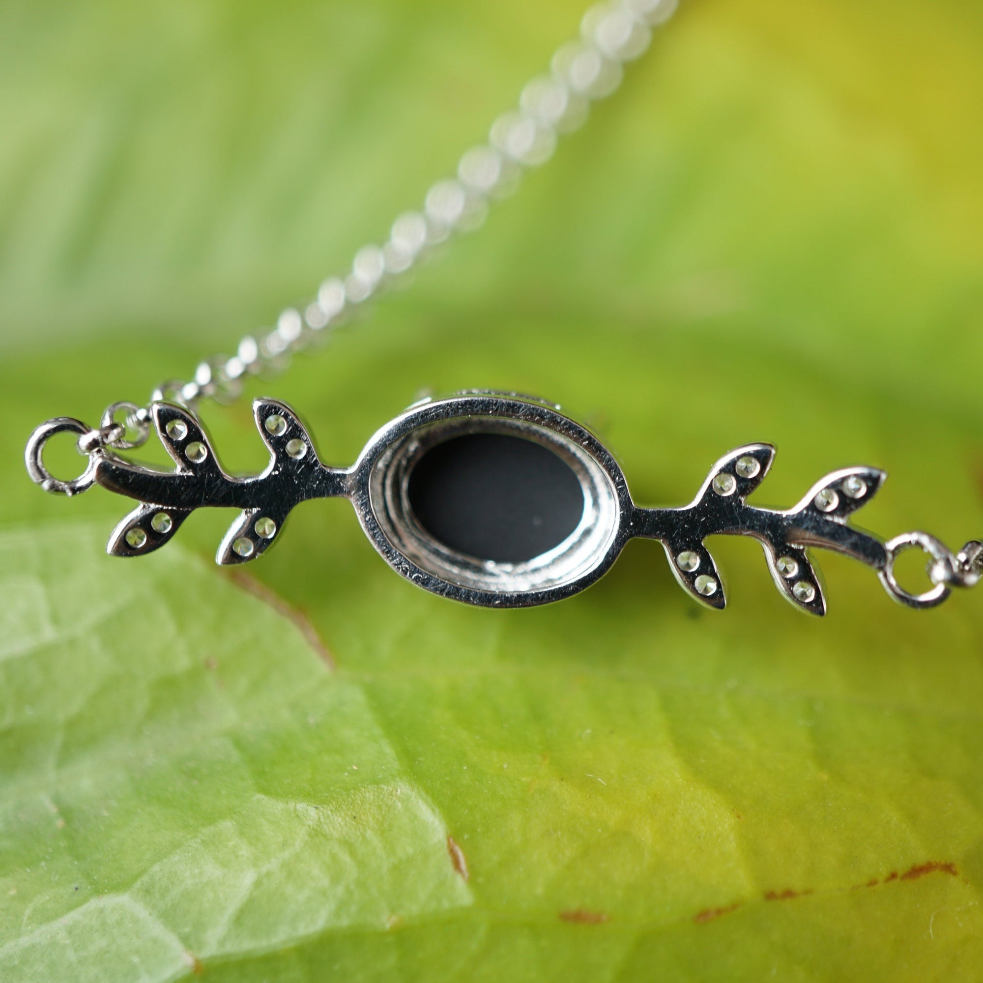 Leaf Opal Bracelet - Nature's Elegance-Vsabel Jewellery